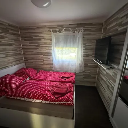 Сasa de vacaciones Fuzfa Jakuzzis Vendeghaz *