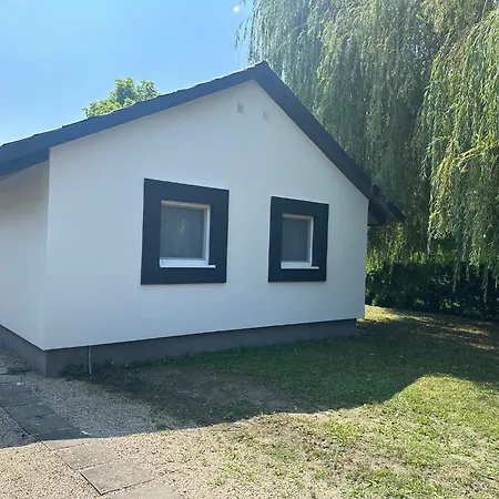 Сasa de vacaciones Fuzfa Jakuzzis Vendeghaz *